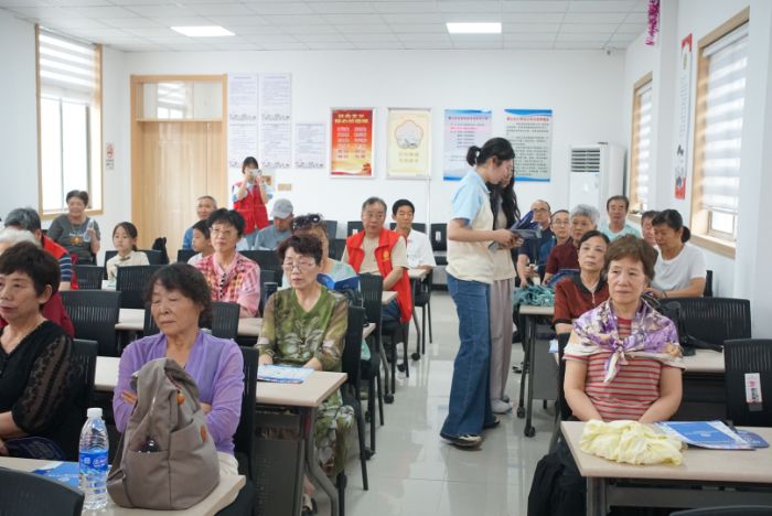青春普法走城乡反诈防线共筑牢——淮北师范大学“普法青年先锋队”三下乡实践纪实