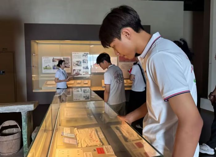 重庆工商职业学院实践团队走进三峡移民纪念馆 探寻移民精神与城市精神的共鸣