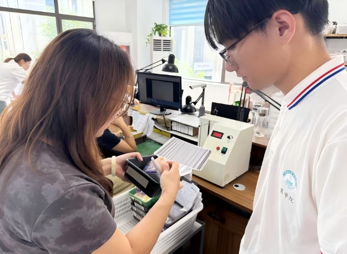 聊城大学医学院绘影访谈团走进济南，解码口腔技术行业新图景