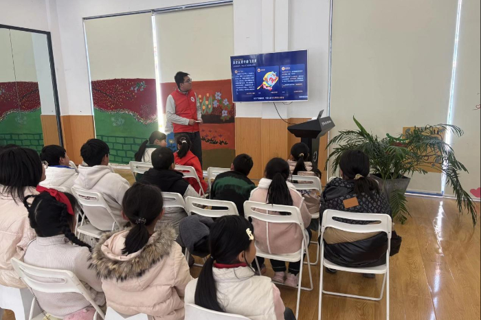 山东大学控制科学与工程学院“助力黔行”志愿服务队赴赫章县开展航空航天科普教育