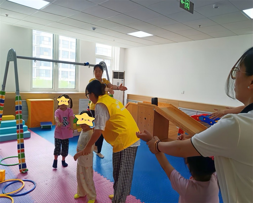 多才多艺，以美培元
