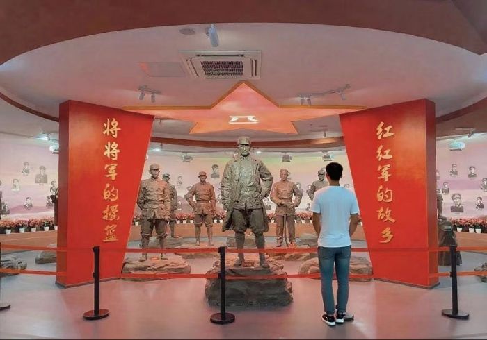 缅怀革命先驱许继慎，传承红色军事精神