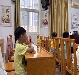 巧手扎青春，染出少年梦  ——南京师范大学泰州学院“红心研墨”暑期社会实践纪实（6）