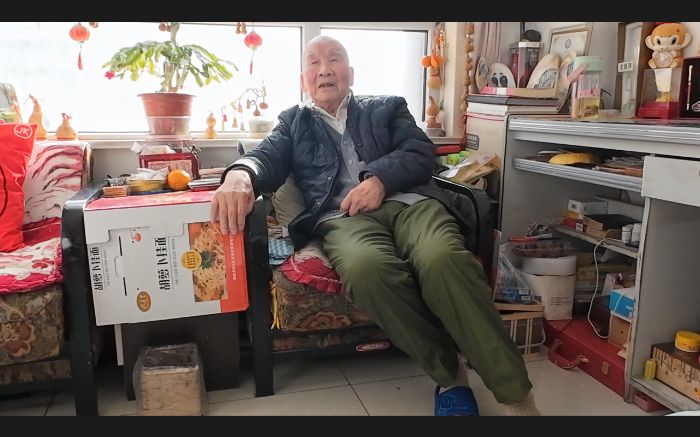 烽火故事照青春，老兵精神永传承