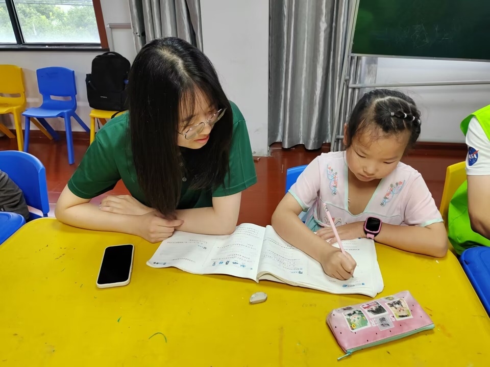 巢湖学院数学与大数据学院赴同大镇“智造农业，数联乡村”智慧农业发展调