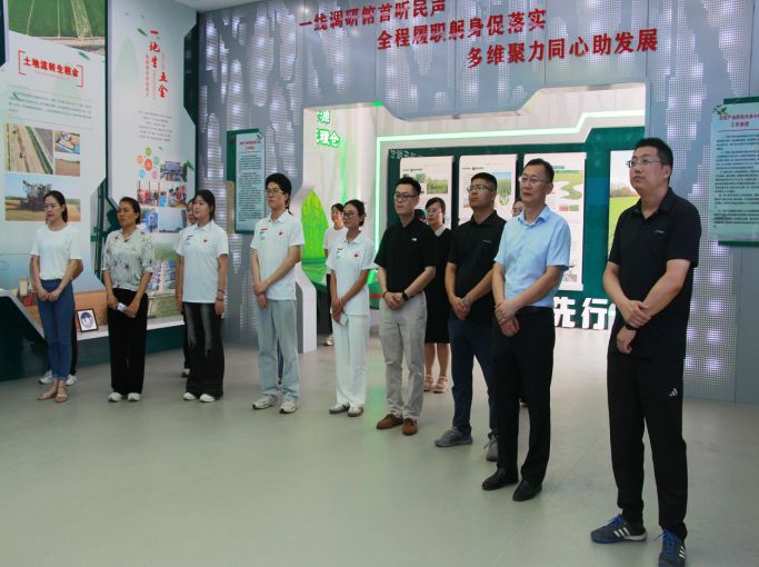 “赓续薪火访基层，躬行仁术暖民心”山东第二医科大学护理学院2025年暑期“三下乡”社会实践活动成果汇展