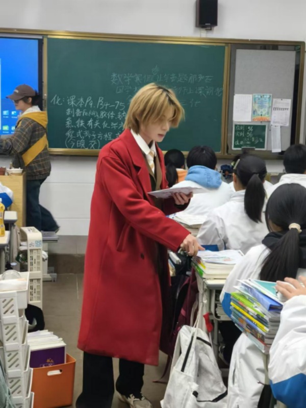 山东大学回校宣讲活动“黔山筑梦 山大启航”队 卢国鑫