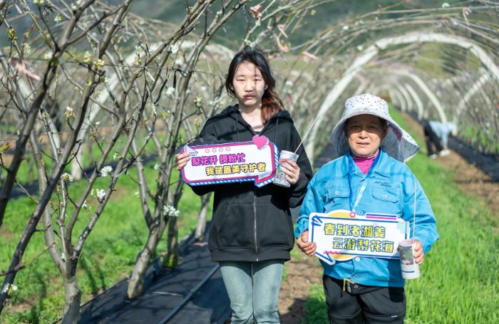 职教新锐破解“用工荒”：池州职业技术学院学子研发智能采摘机器人助力乡村振兴