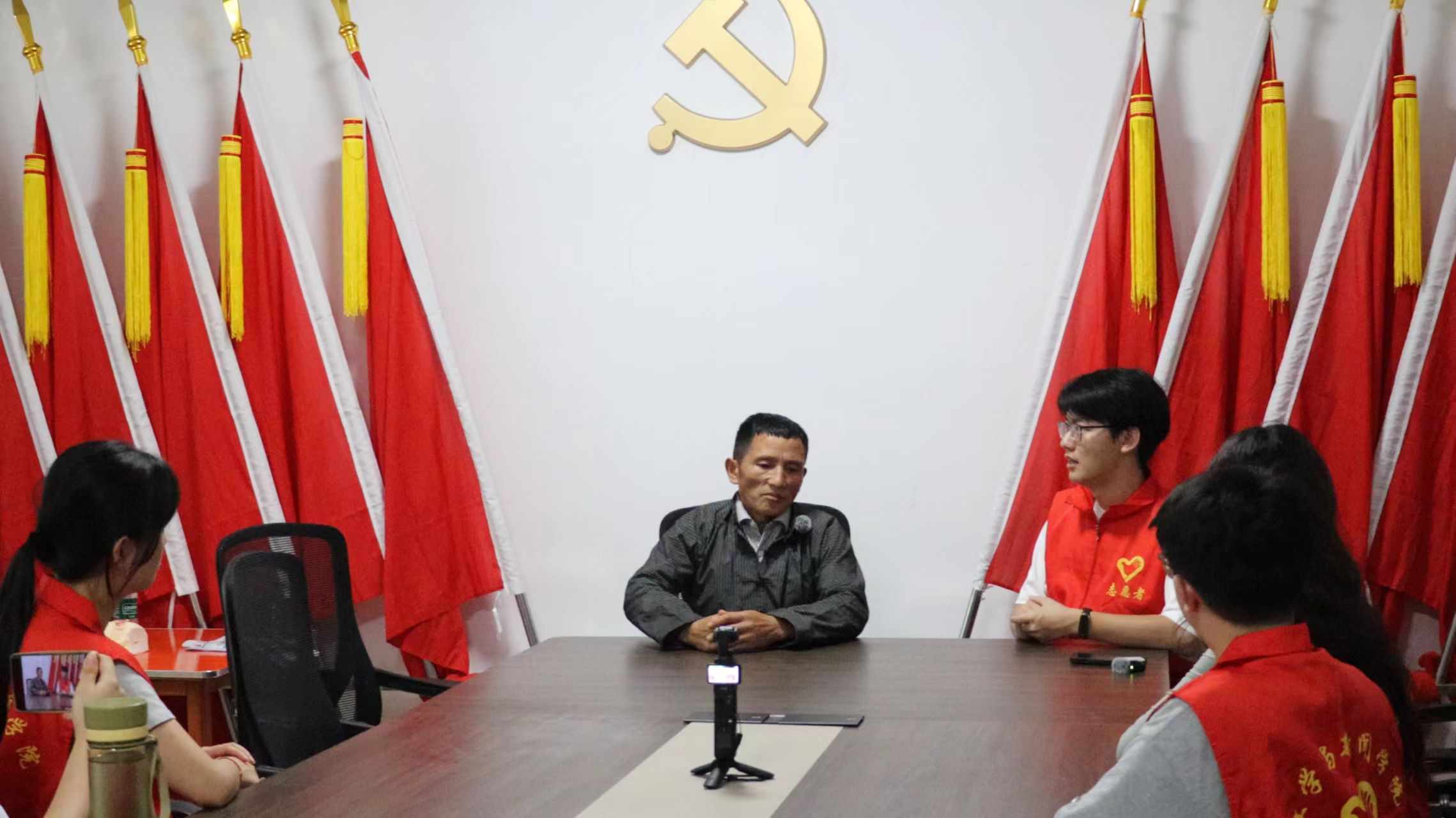 振兴在苗乡，谱写新篇章