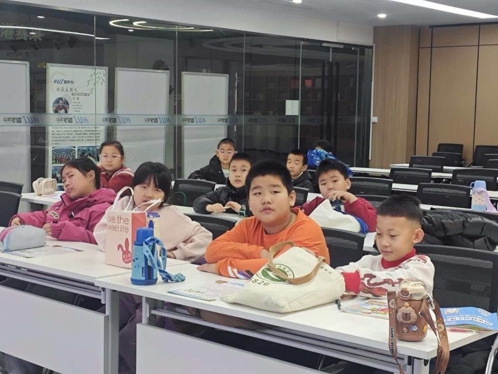 启梦山音，情暖溪山    山大数院 “卫梦山音” 赴济宁汶上支教调研队济南溪山居社区支教首日纪实