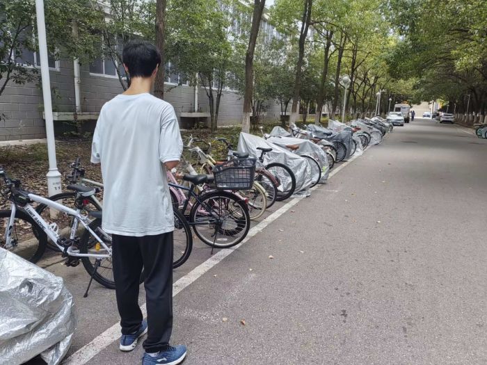 南京财经大学学子调研校园闲置自行车：探索绿色循环新模式，助力双碳目标实现