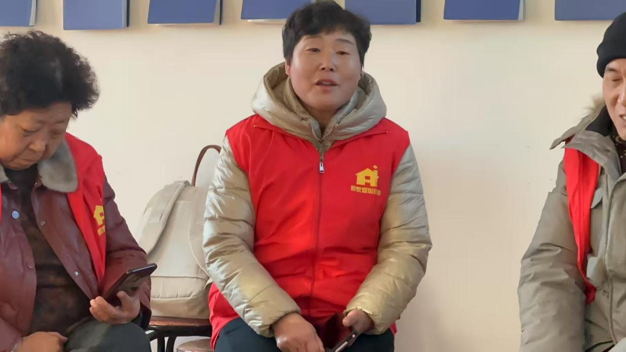 曲阜大学生返家乡，用心“网”罗关爱，用行“格”出温暖