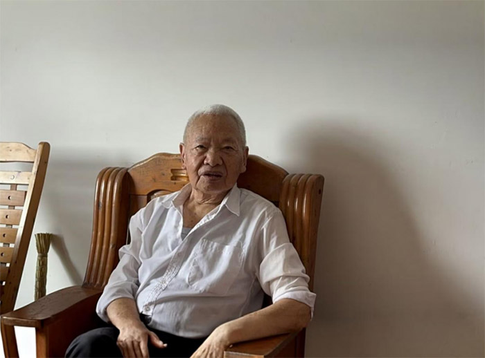万灵探秘第七弹——万灵赤脉传薪火 老党员口述里的初心滚烫