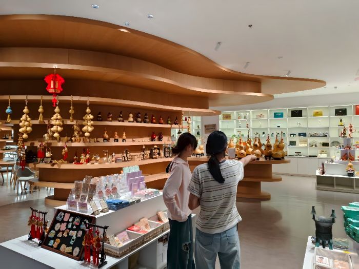 医学院“馆韵薪火青年行”团队走进聊城市东昌府区运河文化博物馆开展暑期社会实践调研