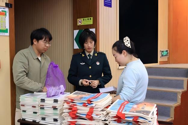 金秋九月，这场宣讲“超燃”！长安大学退役大学生士兵点亮信仰之灯