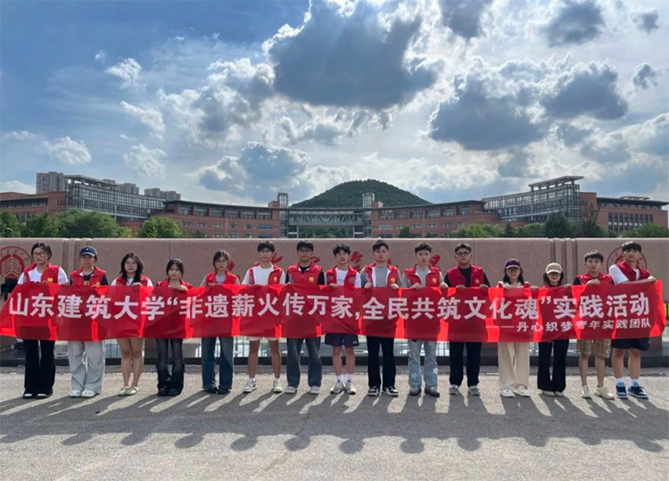 丹心织梦青年团：青春赋能非遗传承，温情点亮夕阳时光