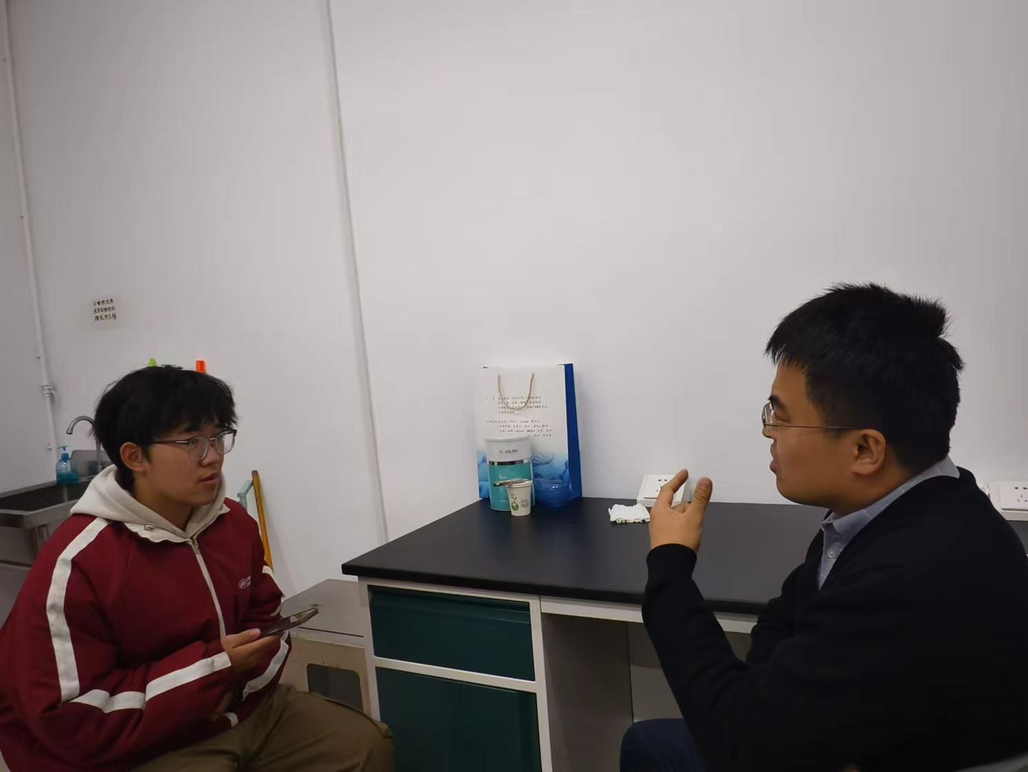 “求知问道面对面”——人物访谈实践调研专项活动