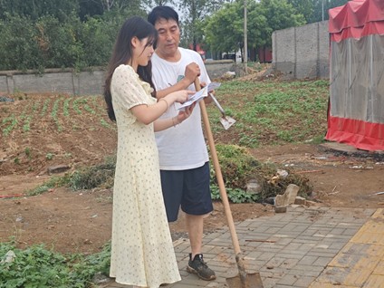 青春执笔书绿意，环保为墨绘蓝天