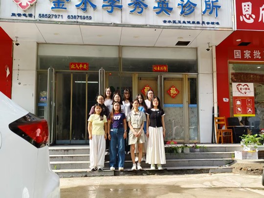健康科普进社区 青春担当展风采