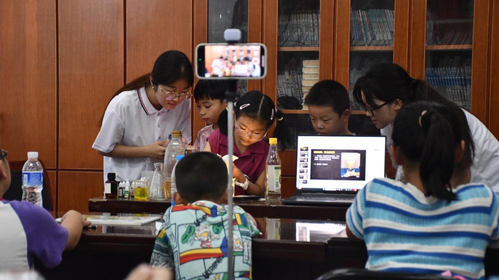 巢湖学院化韵传槐星火实践团赴巢湖市槐林镇三下乡纪实