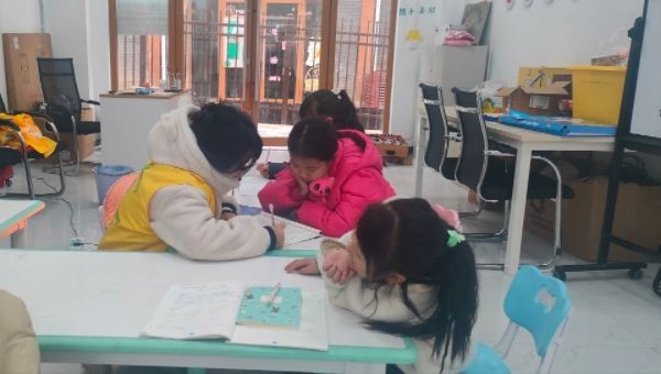 课后辅导，点亮学子求知路----南京师范大学泰州学院大学生志愿寒假课后辅导纪实