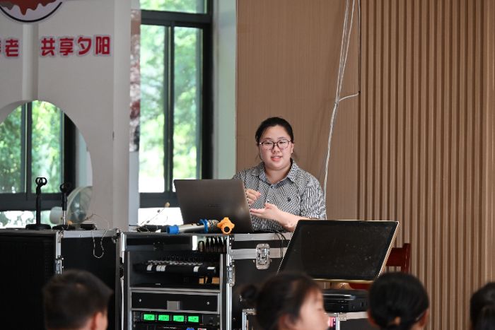 个人感悟|河海大学“追光”支教团汤天舒