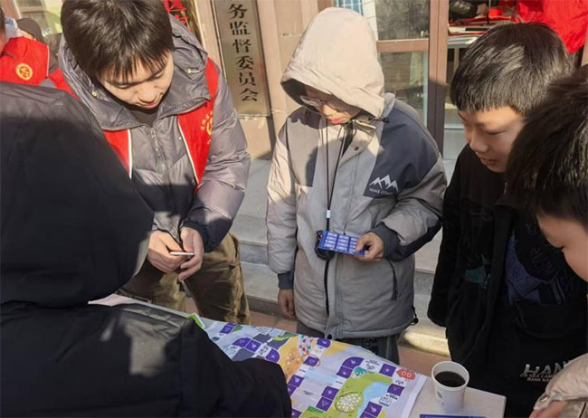 趣味互动学安全！华电学子带 Park 湾社区儿童解锁管道知识新玩法