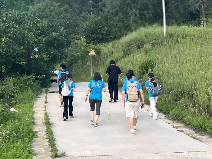 长安大学赴陕西商洛“智慧营建·绿映商山” 探访车家河村民宿活化样本，传