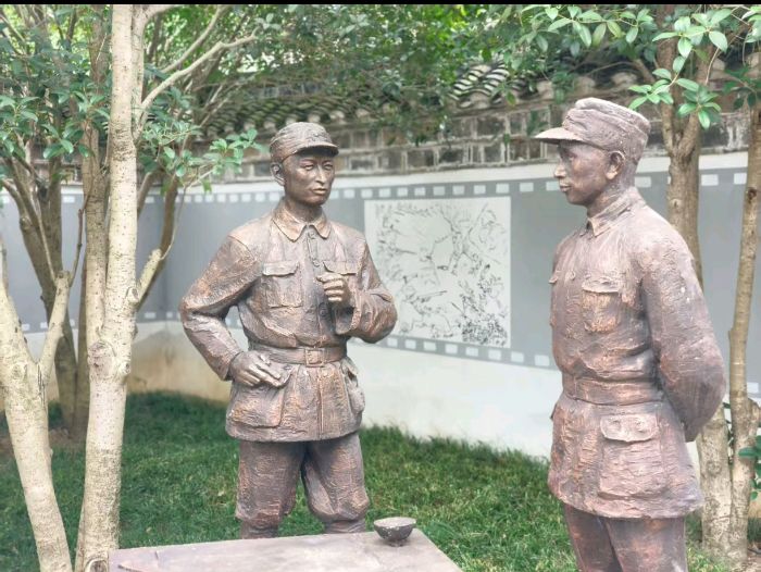以史为鉴，志愿教学团队赴横山旧址践行“初心使命”