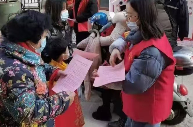 禁放烟花，共筑灵津度社区“绿色新春”