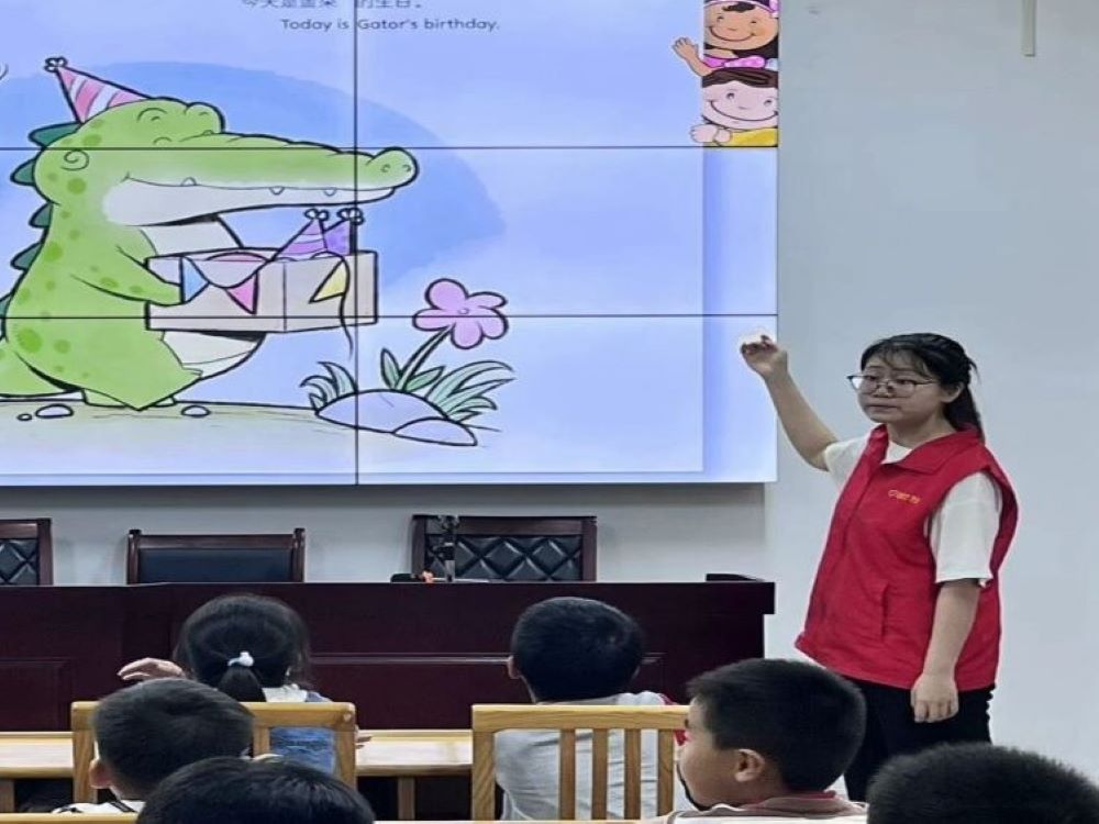 “墨为介，研为行，研墨润心，与友同行”——“红心研墨”暑期社会实践团队第三期志愿教学活动圆满落幕