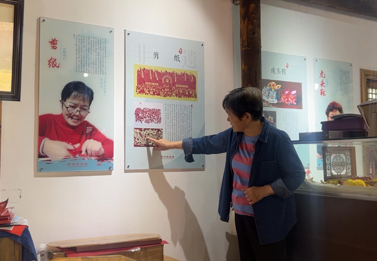 鄞州剪纸传承人谈非遗保护与跨文化传播