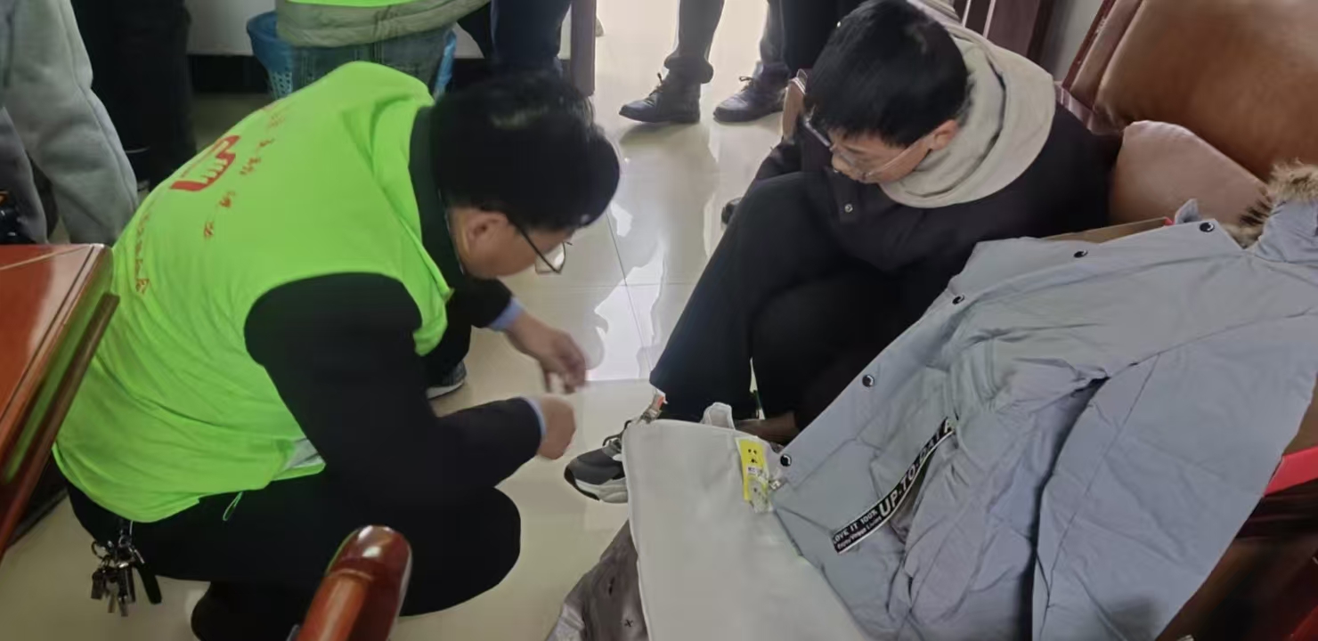 温暖大别山 助学暖童心 淮师学子以志愿之力绘就乡村关爱新图景