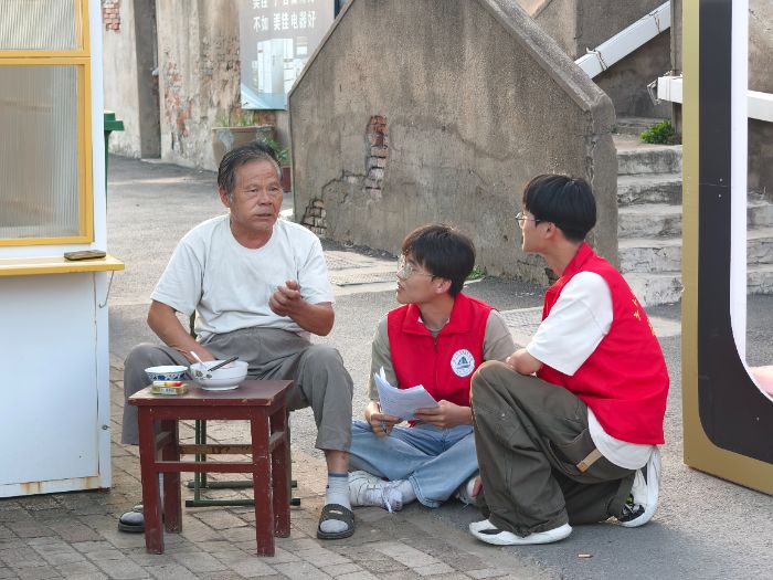 蚌埠学院学子沿淮实践：“靓淮”惠民生，“筑绿”焕新颜
