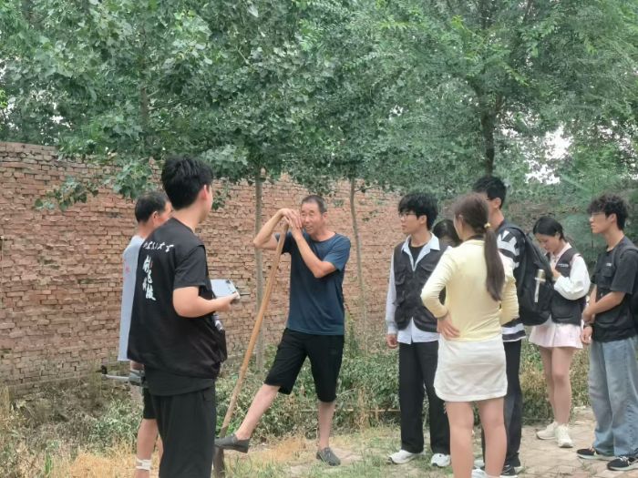 创飞科技实践团汇盛屯调研数据，筑数字乡村平台——开启乡村振兴新征程