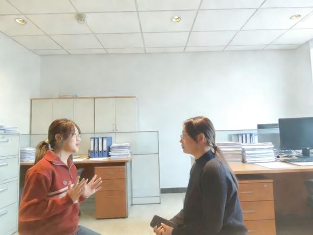 初心映教坛，匠心育桃李