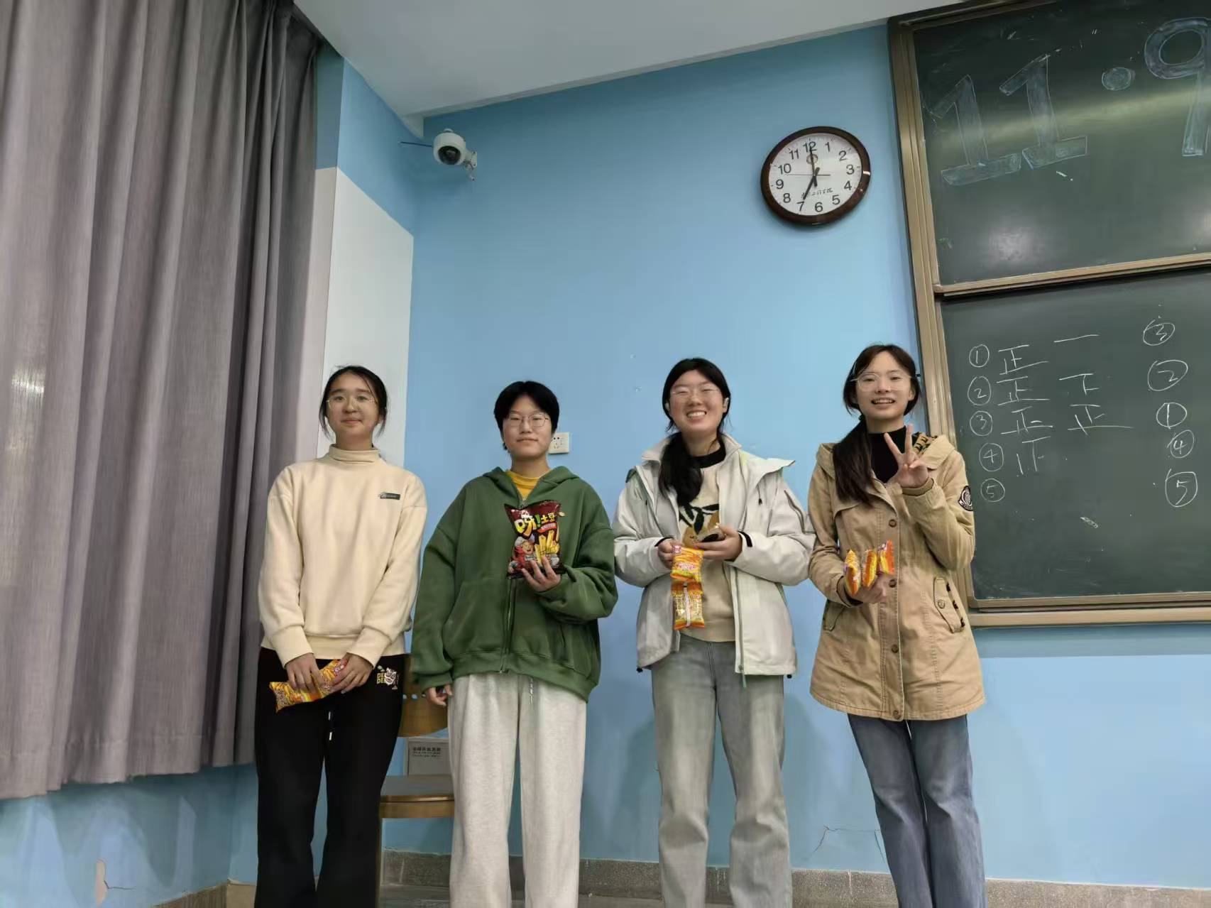 消防“玩”出新花样！物流251班团日活动解锁安全成长新体验