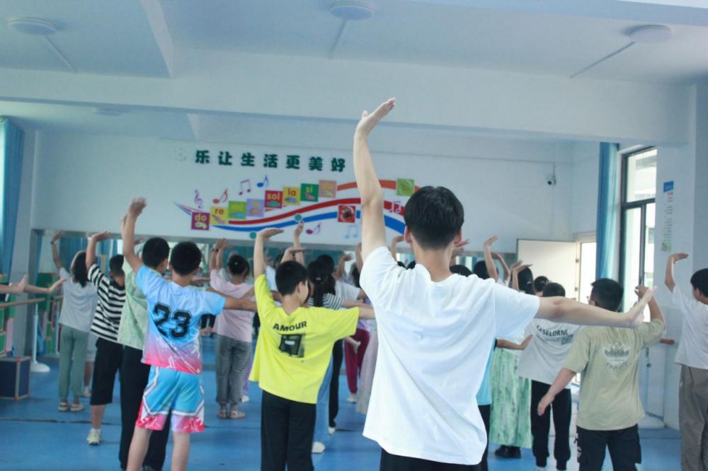 运动奏响生命，安全重于泰山|2024年七彩假期“雏鹰计划”社会实践队爱心暑期托管班第六天