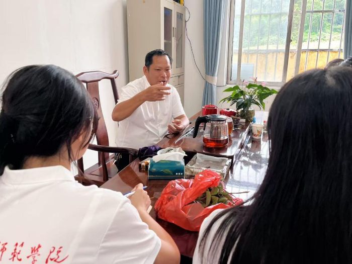 廉风润边关 青春建新功—广西民族师范学院“清风筑廉”实践团助力边关乡村廉洁建设