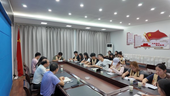 武汉东湖学院“小橙故事”实践成果座谈会，政校共商脐橙产业助农新篇