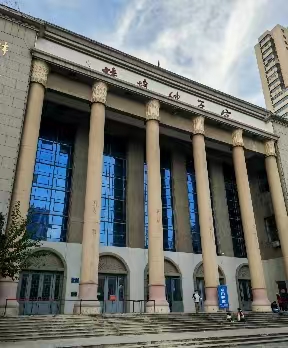 三下乡志愿者走进蚌埠科技馆 开启科学探索之旅