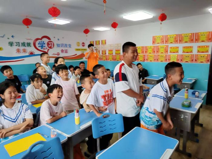 心牵留守童，爱暖少年——兰州理工大学学子用爱书写留守儿童的梦想篇章