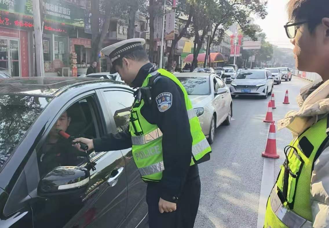 共筑交通安全，我们在行动