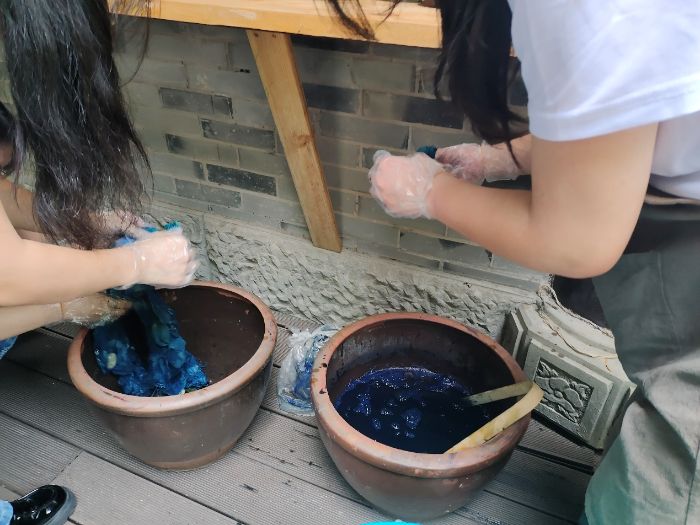重庆人文科技学院探研荣昌非遗：夏布小镇里的传承与创新