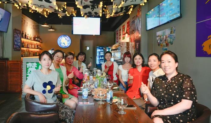 大连外国语大学东北玫瑰叁语堂团队 解码女性故事传递共产党人精神