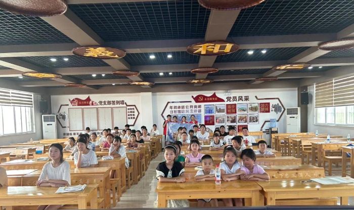 一堂点亮乡村孩子科技梦想的AI启蒙课  