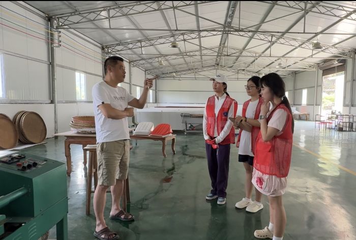 德旺漫茶香，青春助振兴——大连民族大学“一路向黔”团队走进德旺乡