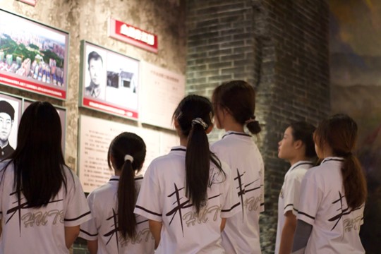 湖工商学子“三下乡”：在培兰斋与码头烟火的时空对话中开启耒阳“红色”与“夜色”文旅数字化穿越之旅