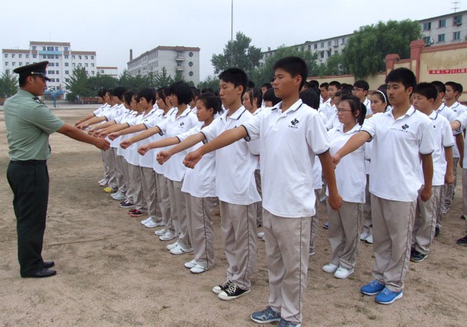 高一新生军训集中营锦集