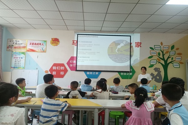 生命安全需重视——武昌理工学院“青春筑梦”志愿服务队开展防溺水安全教育课程